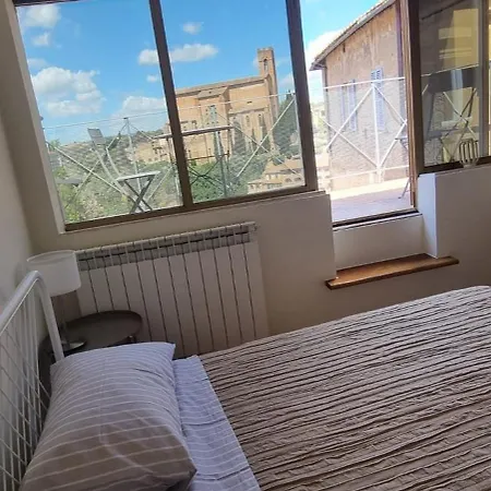Alba -vista Unica Con Terrazza-